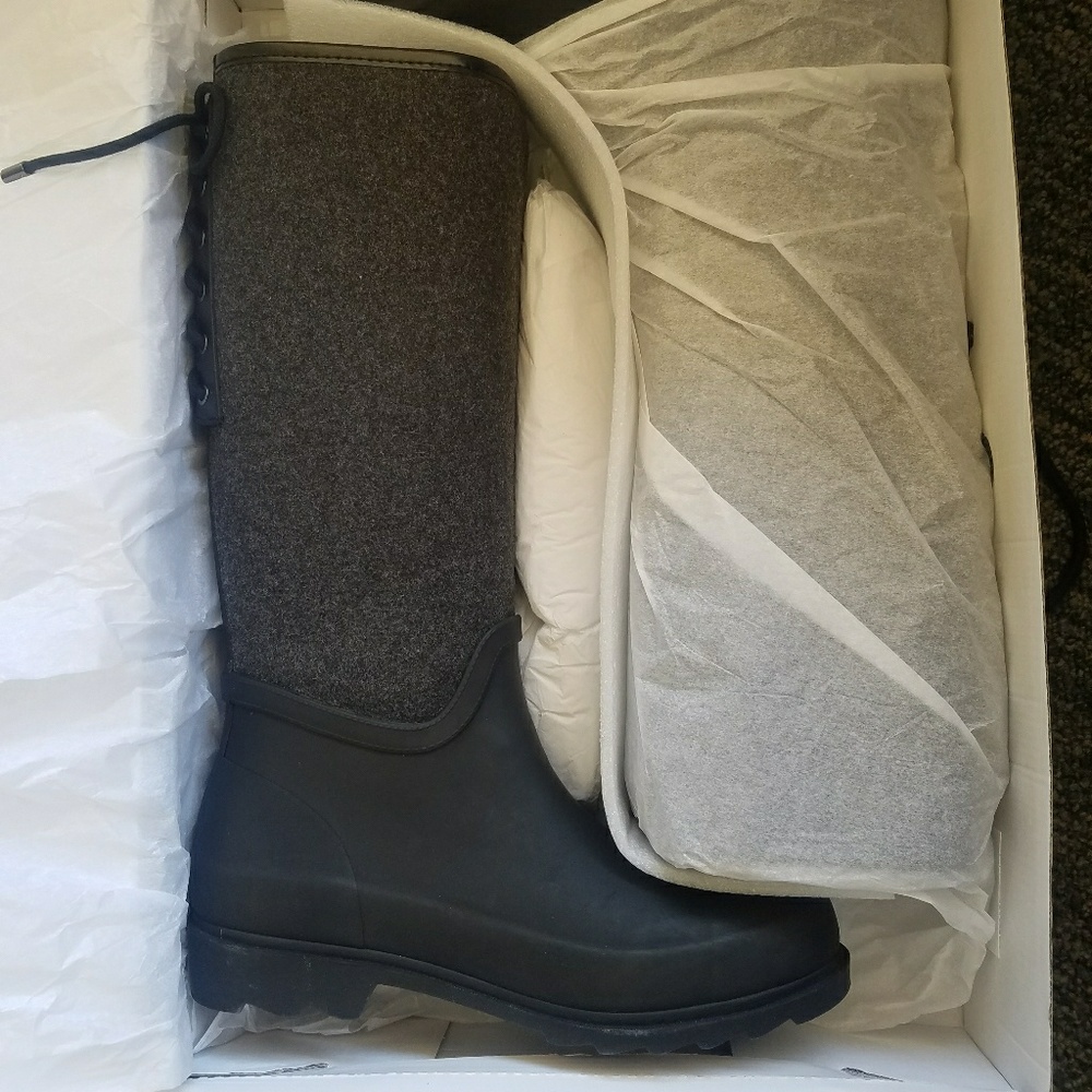 New Nine West rain boots